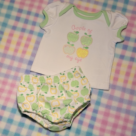 BABYWORKS 🍏 Sweet 2pc Green Yellow White "APPLE OF MY EYE" Ruffled Outfit 0-3M - Picture 10 of 16